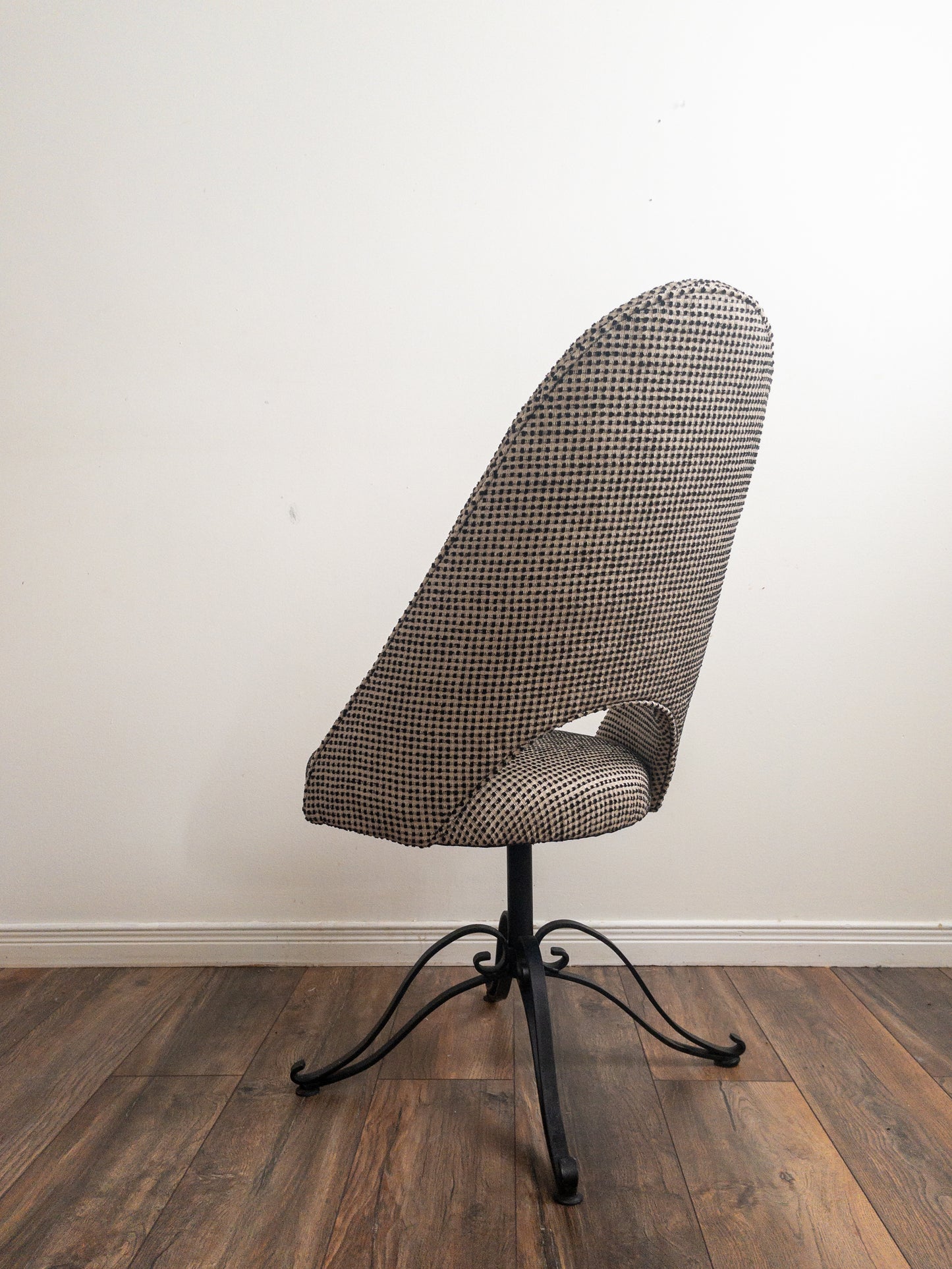 Retro swivel chairs