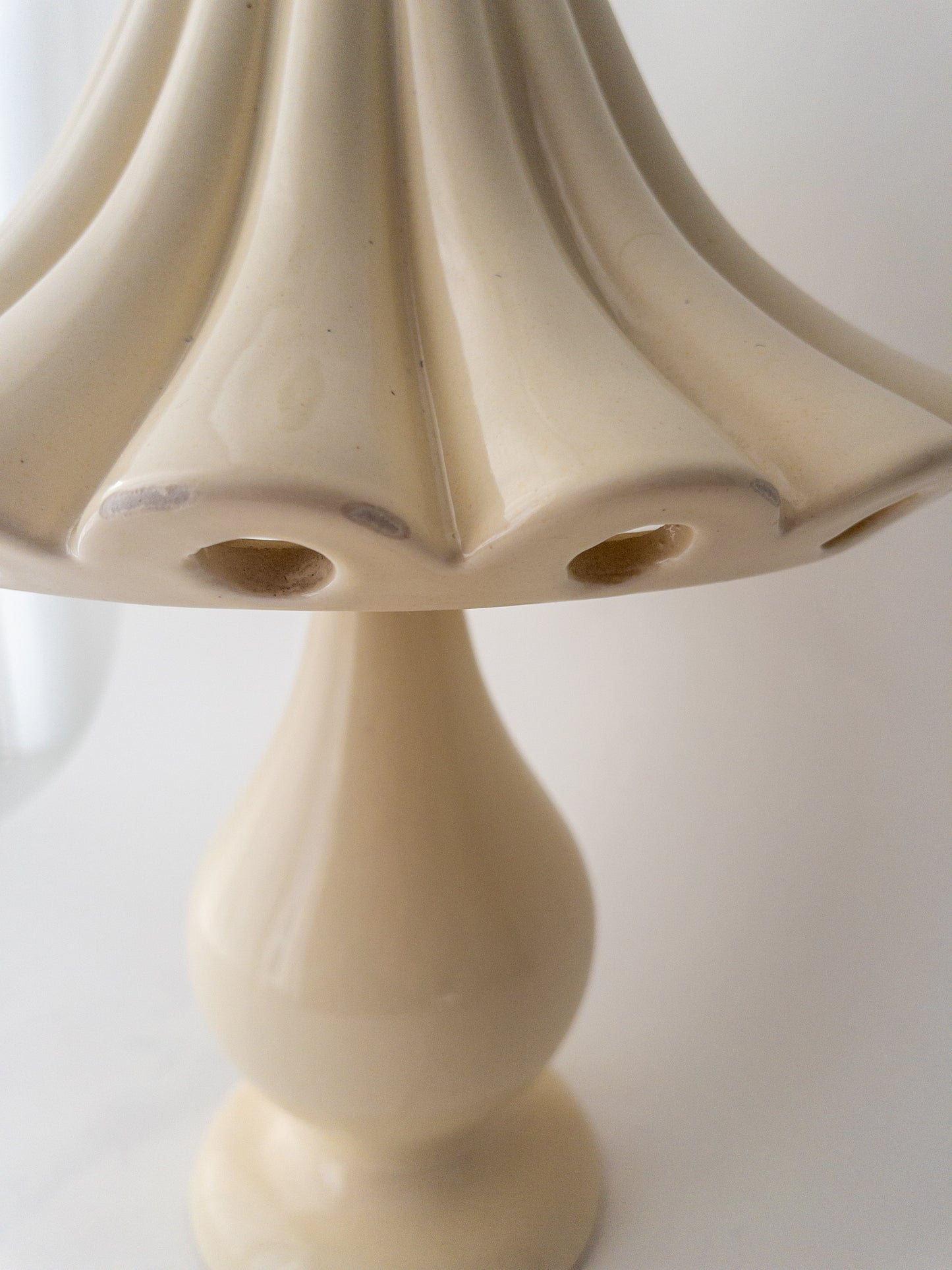 Ivory full ceramic lamp