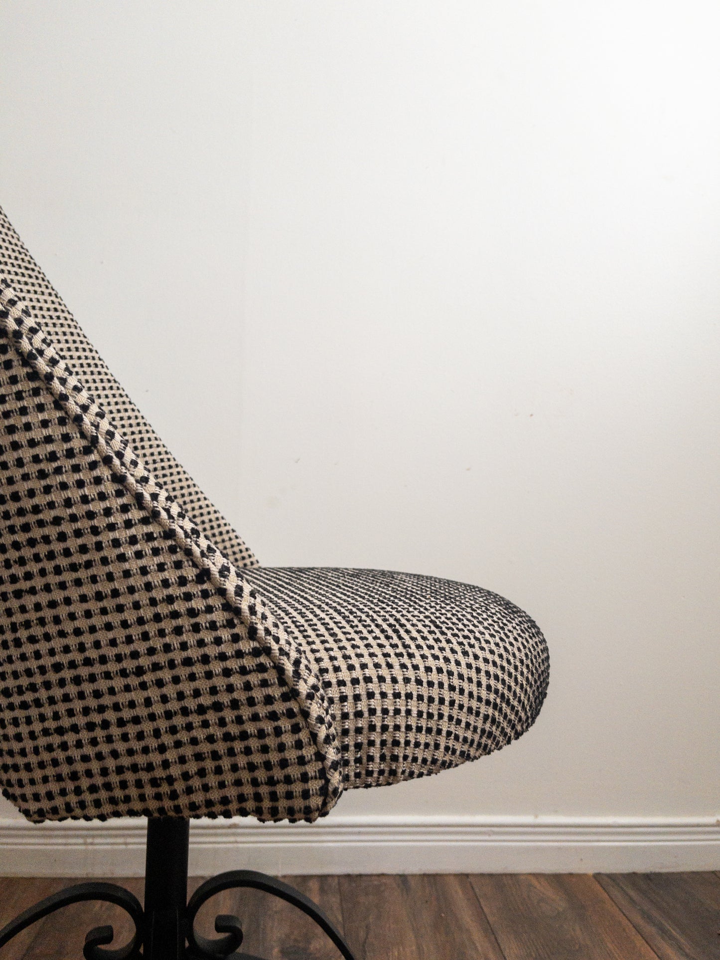 Retro swivel chairs