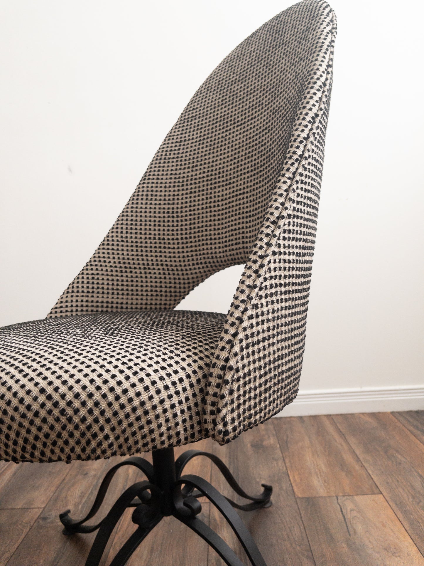 Retro swivel chairs