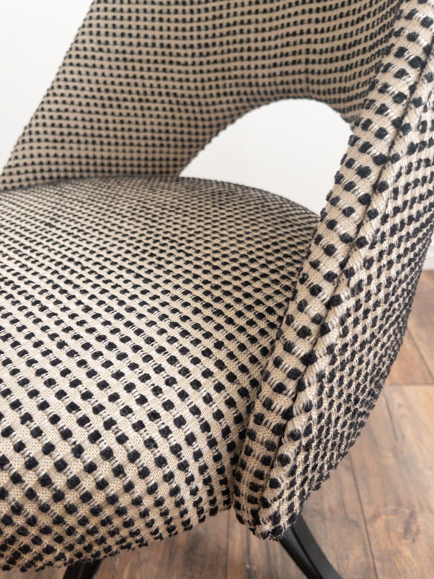 Retro swivel chairs