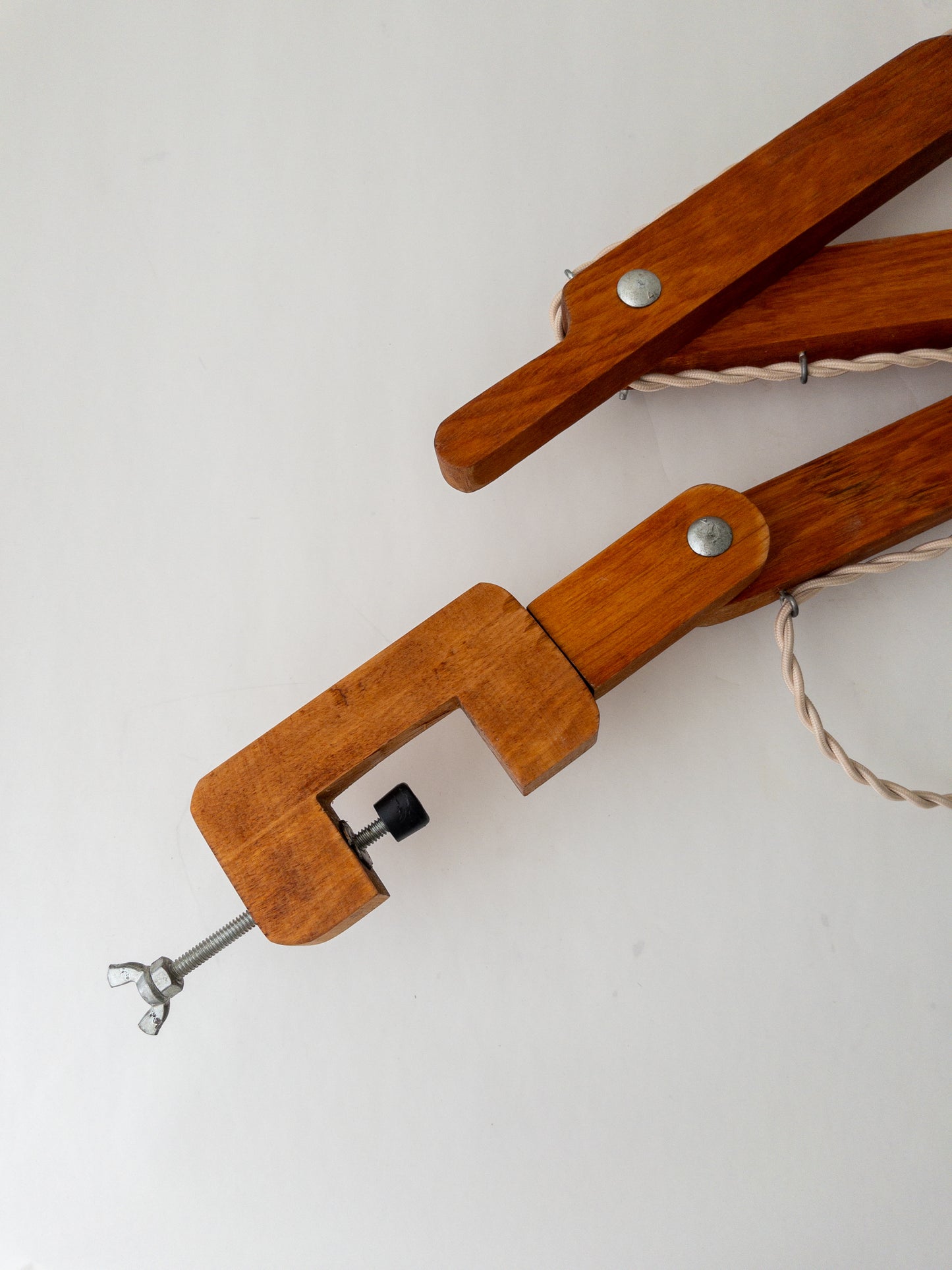 Wooden clamp light