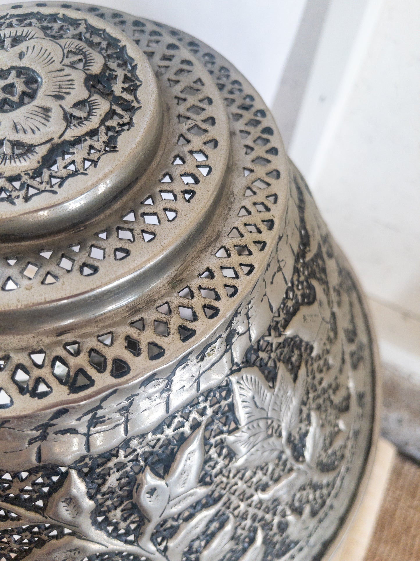 Tin lamp