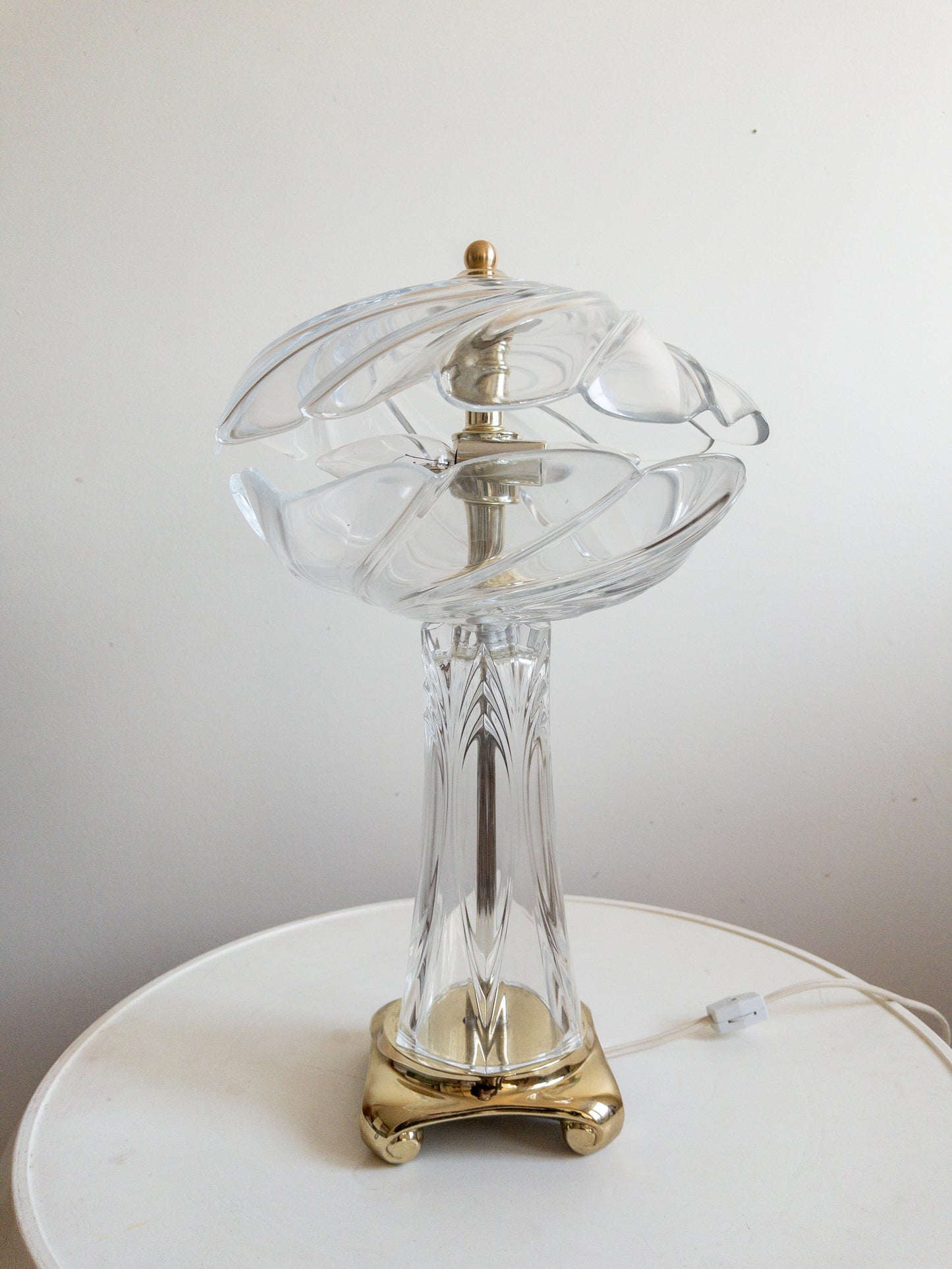 Crystal table lamp