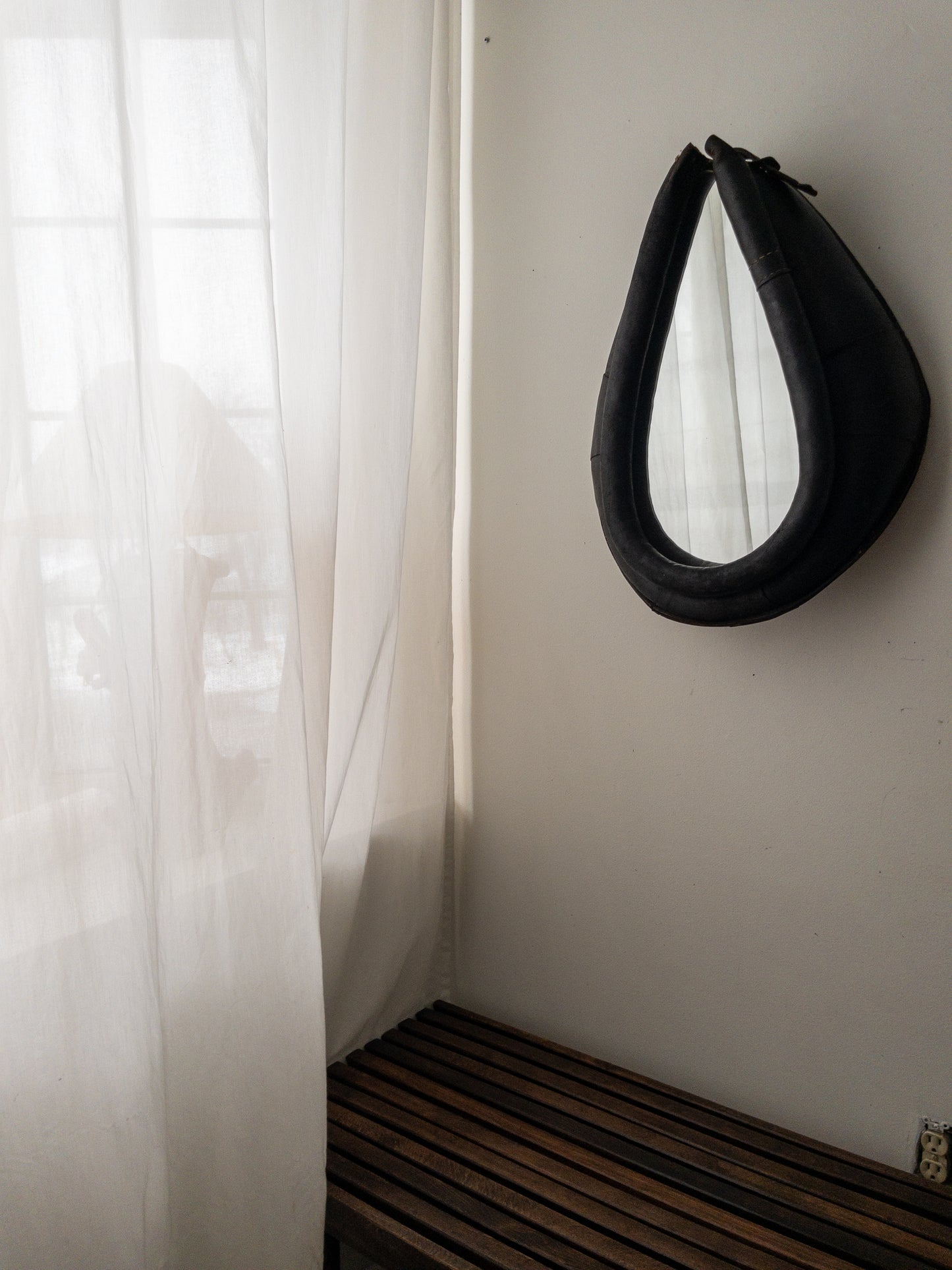 Horse collar wall mirror