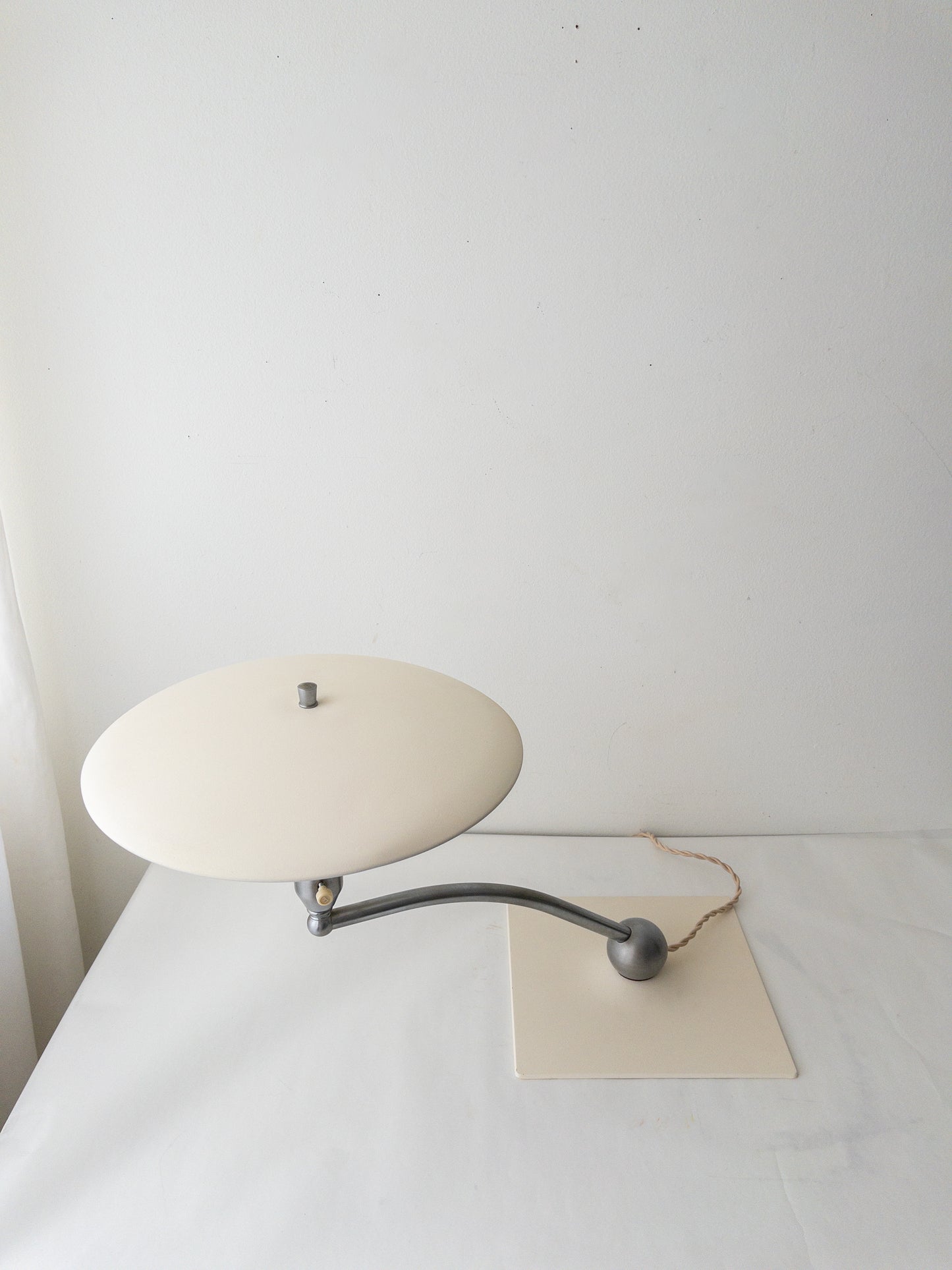 Atomic swivel desk lamp