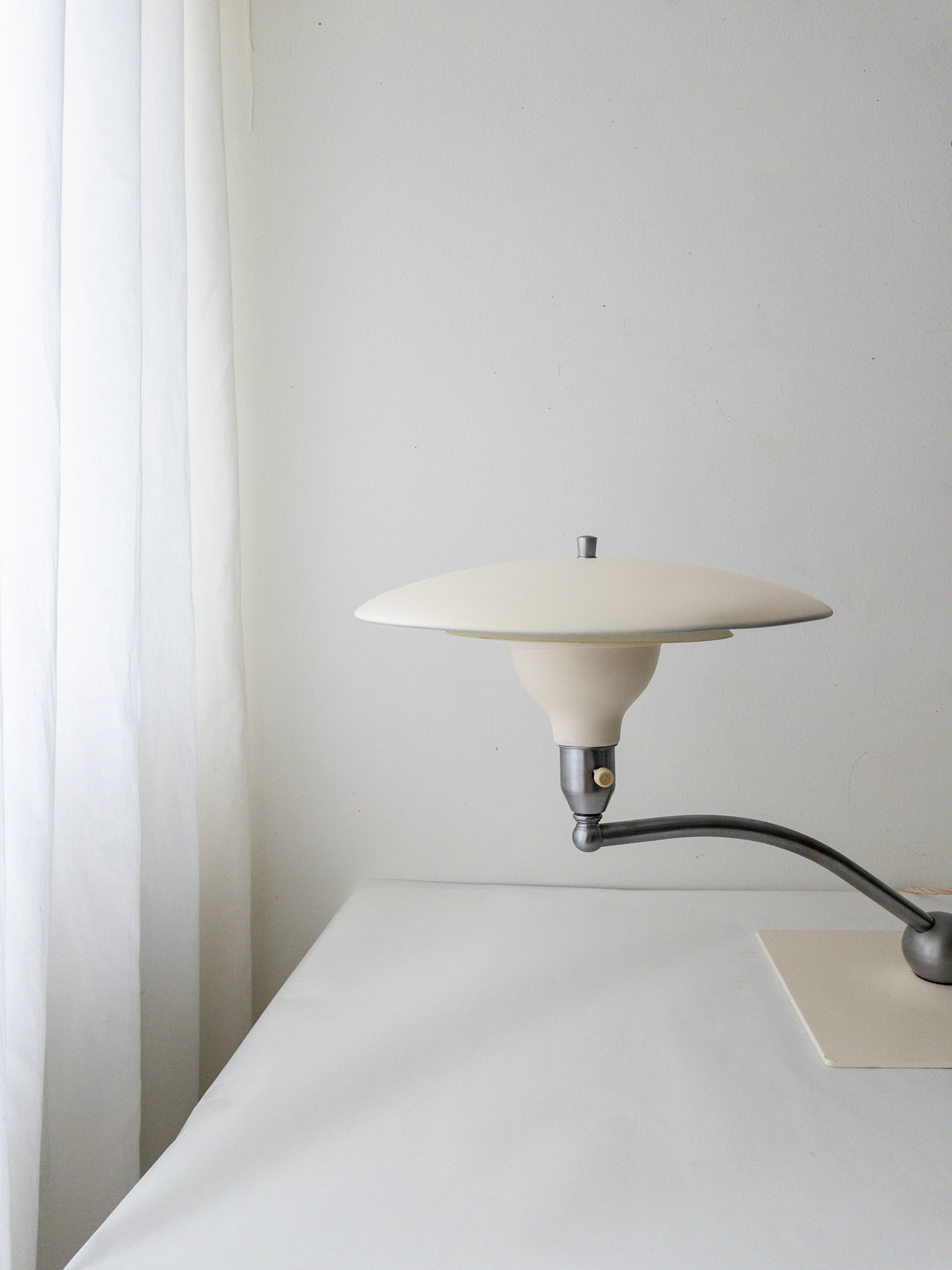 Atomic swivel desk lamp