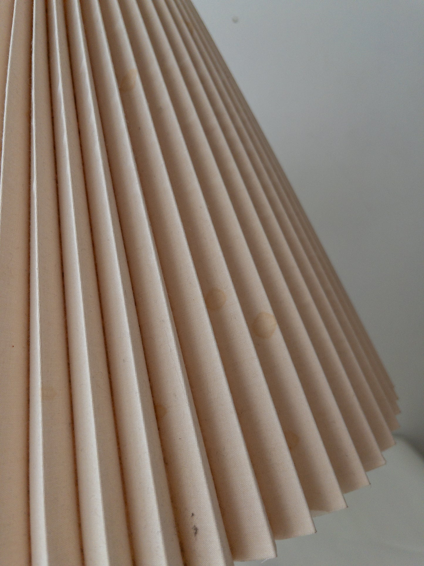 Travertine lamp